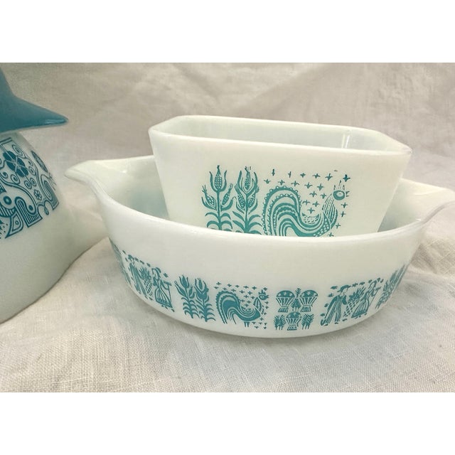 1960s Vintage Horizon Blue & Turquoise Pyrex Set of 4 For Sale - Image 5 of 7