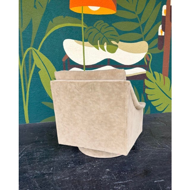 Mid Century Swivel Club Chair in the Style of Milo Baughman For Sale - Image 12 of 14