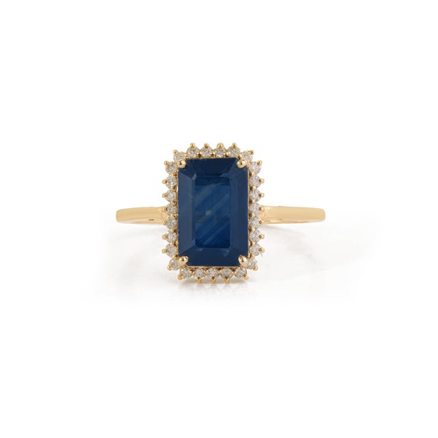 VR Jewels 3.31ct Emerald-Cut Blue Sapphire Diamond Modern Engagement Ring Size 6.5 in 14k Gold For Sale - Image 4 of 18