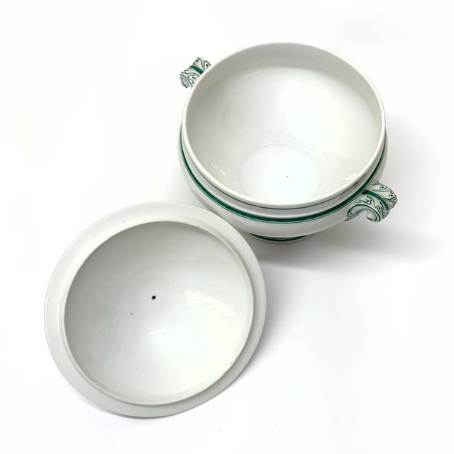 Early 20th Century Vintage White and Green Soup Tureen For Sale In Miami - Image 6 of 10
