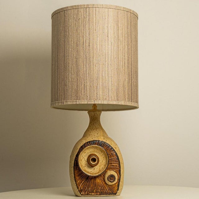 Beige Ceramic Table Lamp with Custom Silk Lampshade attributed to Rene Houben, 1960s For Sale - Image 8 of 11