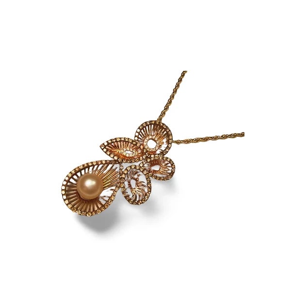 Elegant 18K Rose Gold Pendant featuring a 7 mm pearl center, surrounded by brilliant round diamonds totaling 1.2 carats. A...