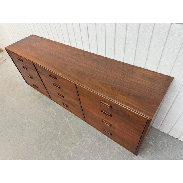 Wood Mid-Century Modern Jack Cartwright Rosewood 12-Drawer Dresser For Sale - Image 7 of 11