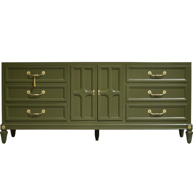 Mid Century Traditional Dresser Sideboard by Union National Jamestown Ny in Green - Newly Painted For Sale - Image 14 of 14