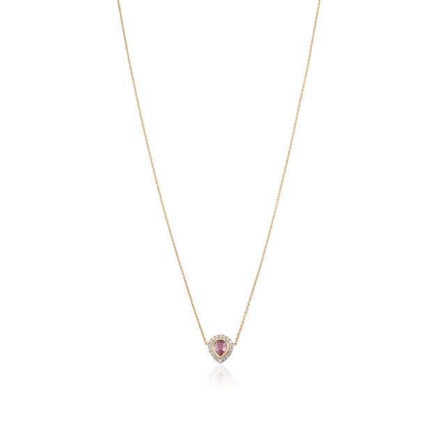 Metal Modern Pear Cut Pink Sapphire & Diamond Pendant Necklace in 18k Yellow Gold For Sale - Image 7 of 13