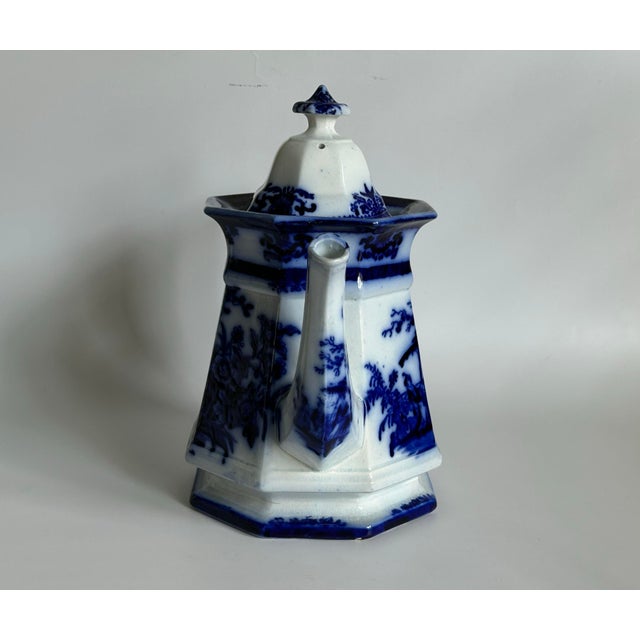 Davenport Early English Flow Blue “Amoy” Teapot by Davenport, Circa 1844 For Sale - Image 4 of 12