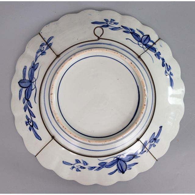 Monumental 19th Century Japanese Meiji Period Imari Scalloped Chargers - A Pair For Sale - Image 12 of 13