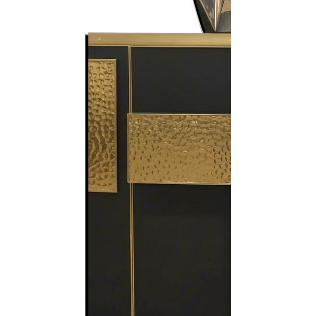 Black Murano Glass and Hammered Brass Sideboard from Justfurnituress SRL For Sale - Image 4 of 9