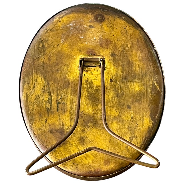 Metal Antique Reverse-Painted Washington Monument Glass Plaque in Oval Brass Frame, Circa 1900 For Sale - Image 7 of 7