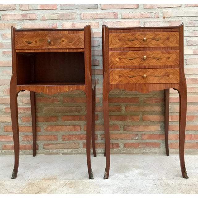 Early 20th Century French Marquetry and Iron Hardware Bedside Tables or Nightstands, Set of 2 For Sale - Image 4 of 13