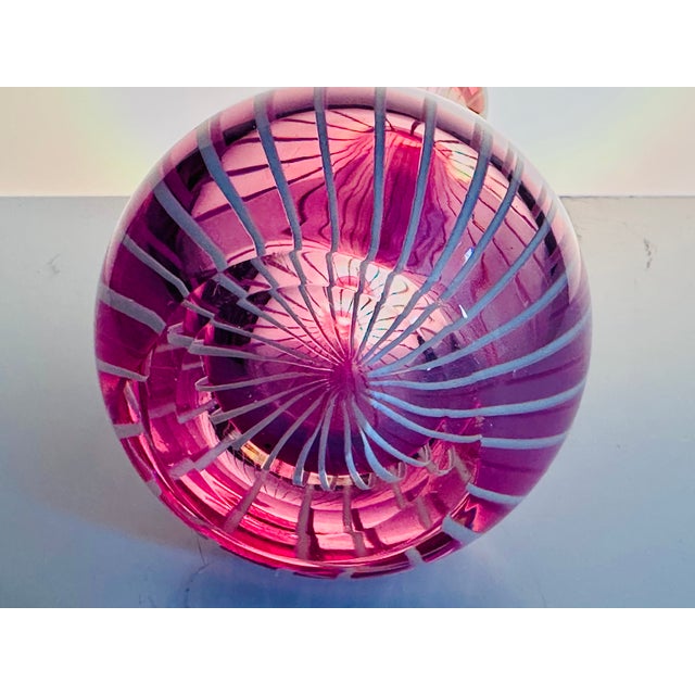 Fuchsia Mouth-Blown Glass Vase with Filigree Threads, Sweden, 1970s For Sale - Image 6 of 11