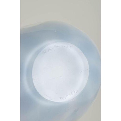 Organic Coquille Bowl in Layered Art Glass by Paul Kedelv for Flygfors, 1957 For Sale - Image 4 of 5