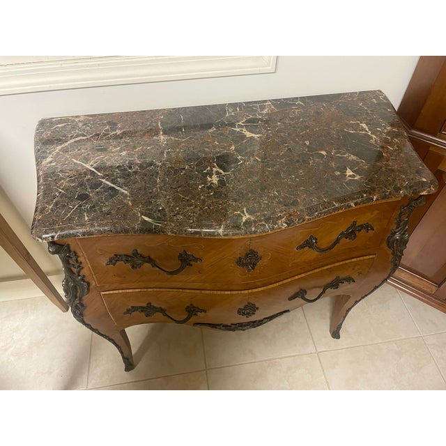 French Late 19th Century French Louis XV Style Marble-Top Bombé Chest For Sale - Image 3 of 8