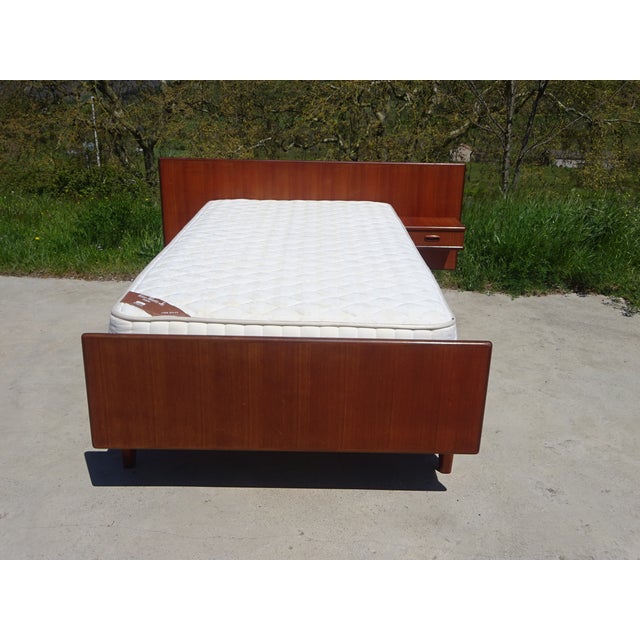 Vintage Teak Bed with Integrated Nightstand, 1960s For Sale - Image 15 of 18