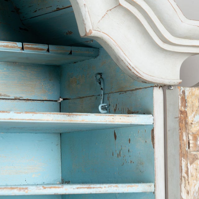 Wood 19th Century Swedish Gustavian Pine Wedding Cabinet in Gray Painted Finish For Sale - Image 7 of 16