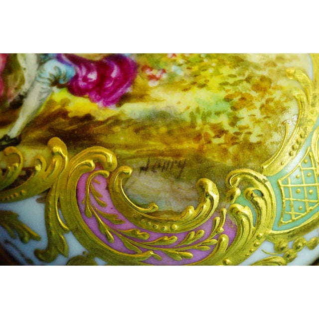Porcelain Snuffbox Jewelry Box by Edme Samson Manufacturing, Sevres, 19th Century For Sale - Image 18 of 18