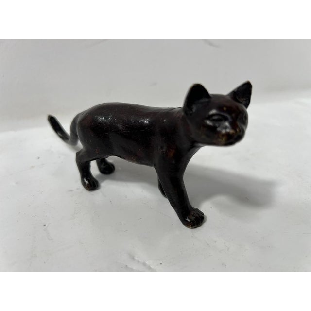 Le Chat Figurine in Bronze, 20th Century For Sale - Image 10 of 10