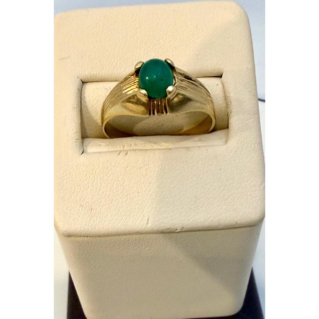 1 Ct Oval Emerald Cabochon 18 Kt Yellow Gold Ring Vintage Men Size 8 For Sale - Image 13 of 18