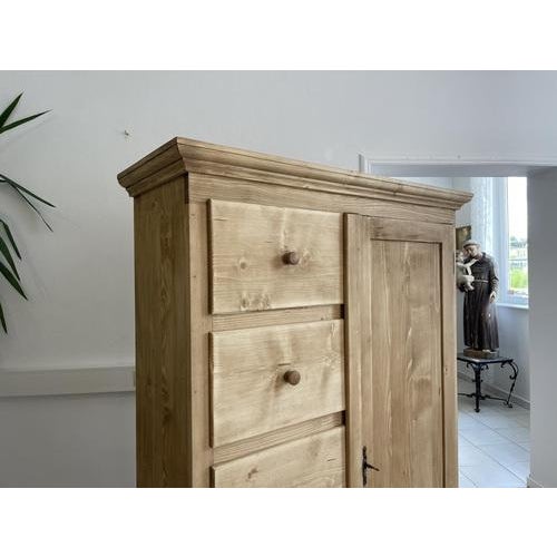 Rural food box box made of soft wood Solid wood furniture Dimensions: Height x width x depth 168 x 111 x 40 For sale is a...