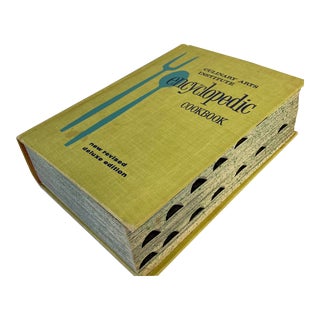 1950 Vintage Culinary Arts Institute Encyclopedic Cookbook For Sale