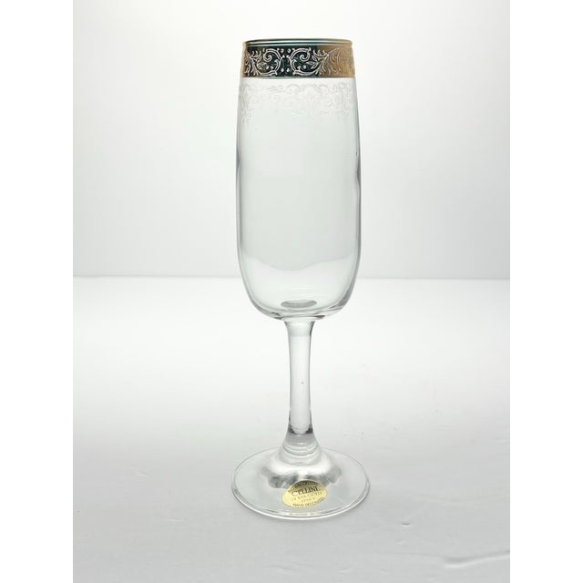 Italian 1990s Italian Cellini Gold Crystal Set of 4 Fluted Champagne Glasses For Sale - Image 3 of 4