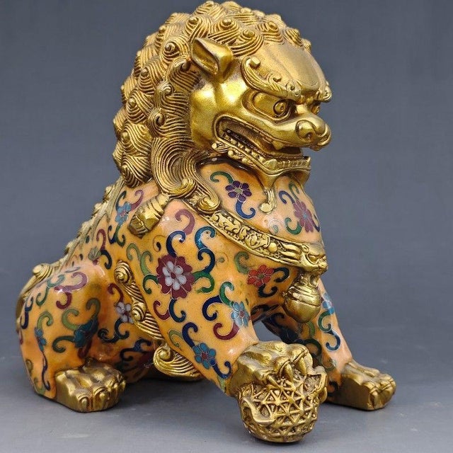 Bronze Pair of Vintage Cloisonné Gilt Bronze Guardian Lion Statues With Floral Enamel For Sale - Image 8 of 13