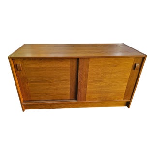 Domino Mobler Danish Mid-Century Modern Teak Sliding Door Small Sideboard For Sale