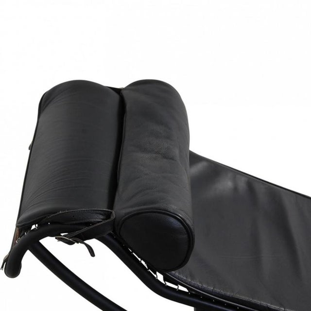 LC4 Chaise Lounge in Black Leather by Le Corbusier, 2000s For Sale - Image 4 of 12