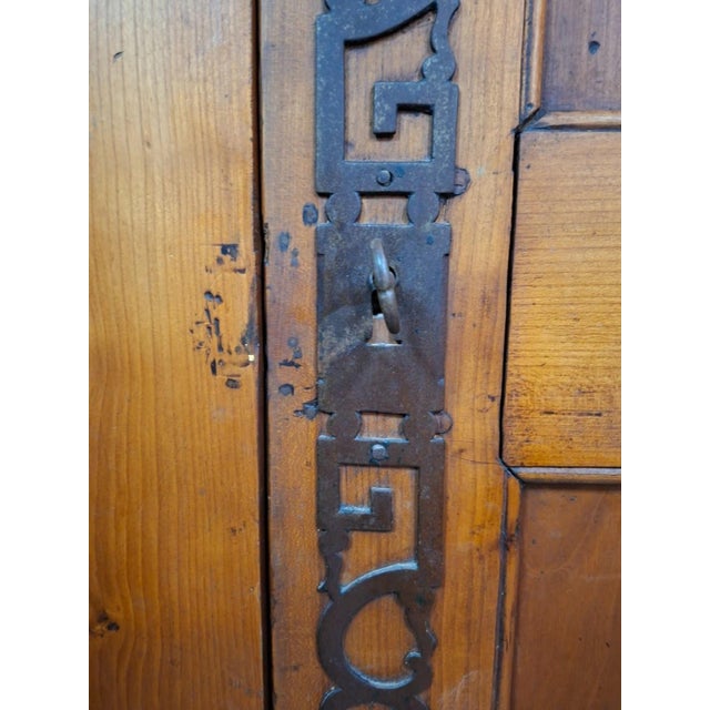 18th Century Rustic Wardrobe in Fir For Sale - Image 11 of 12