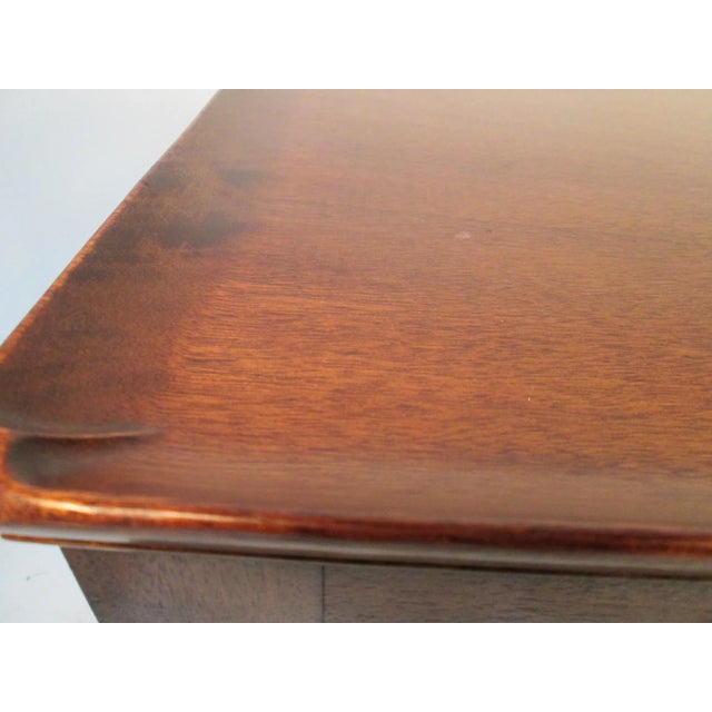 1940s 1940s Custom Made Mahogany Tea Table by Biggs of Richmond VA For Sale - Image 5 of 10