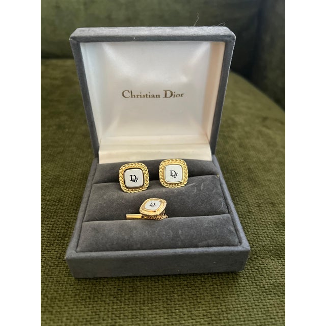 Rare Monsiuer Vintage Christian Dior Gold Plate Cufflinks & Tie Clip In Original For Sale - Image 10 of 18