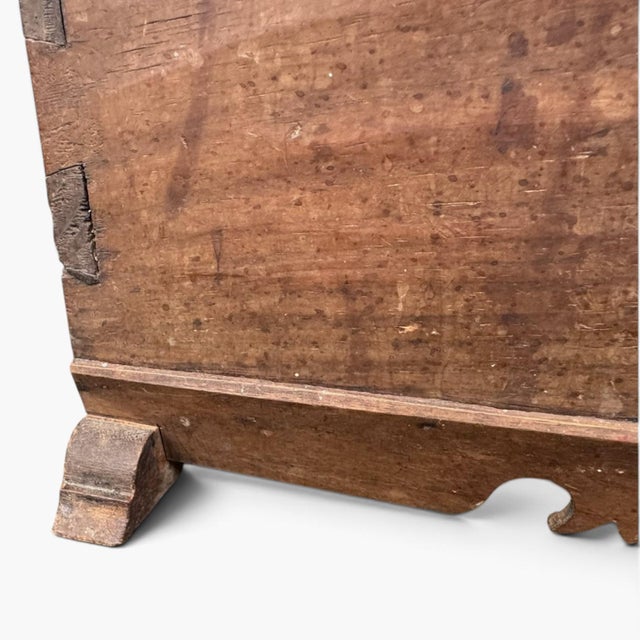 American Antique 18th Century Wooden Trunk Coffer – Primitive Dovetail Chest For Sale - Image 3 of 16