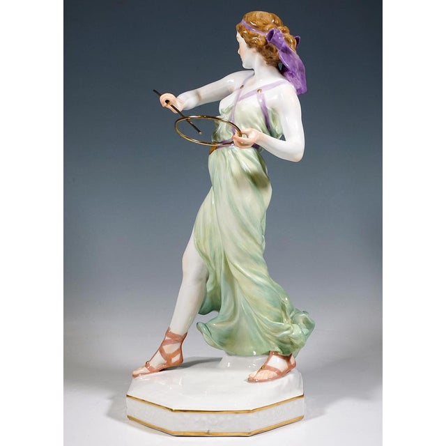 Large Art Nouveau Lady Ring Thrower Figurine attributed to R. Boeltzig for Meissen, 1910s For Sale - Image 5 of 8