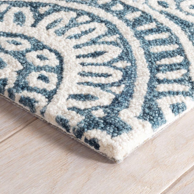 Dash & Albert Dash & Albert by Annie Selke Temple Ink Micro Hooked Wool Rug, 7' 6" x 9' 6" For Sale - Image 4 of 5