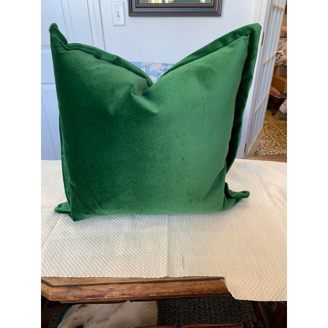 Emerald Green Velvet Decorative Throw Pillows a Pair Chairish