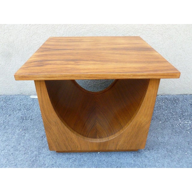 Wood 1950s Mid-Century Modern Johnson Furniture Side Table For Sale - Image 7 of 10