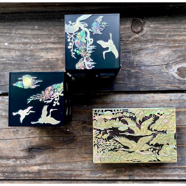 Korean Najeonchilgi Mother-of-Pearl Crane & Pine Lacquer Box, ImArt For Sale - Image 12 of 13