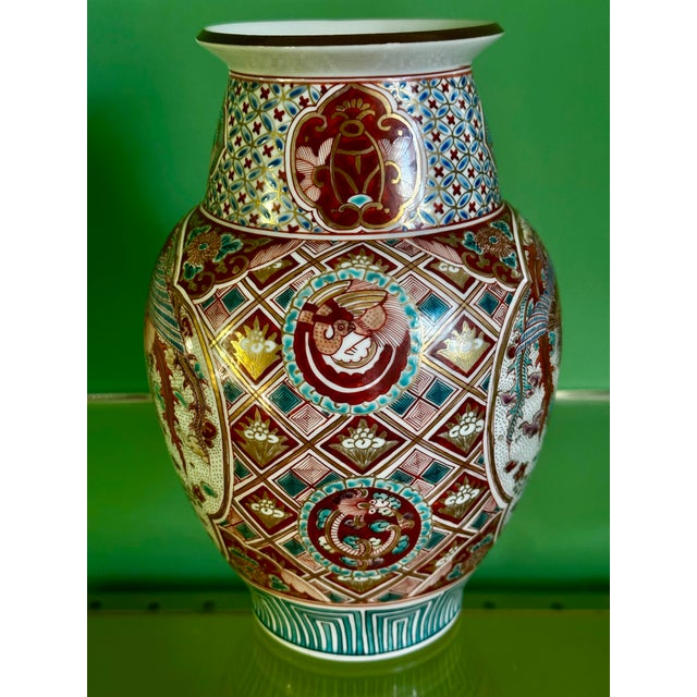 Ceramic Japanese Kutani Porcelain Phoenix Vase | Meiji Period | Late 19th Century For Sale - Image 7 of 18