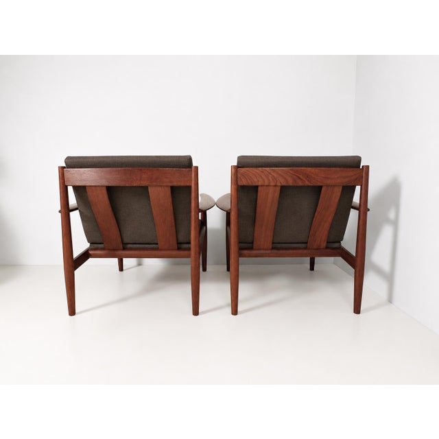 Wood Danish FD118 Lounge Chairs by Grete Jalk for France & Søn, 1960s, Set of 2 For Sale - Image 7 of 15