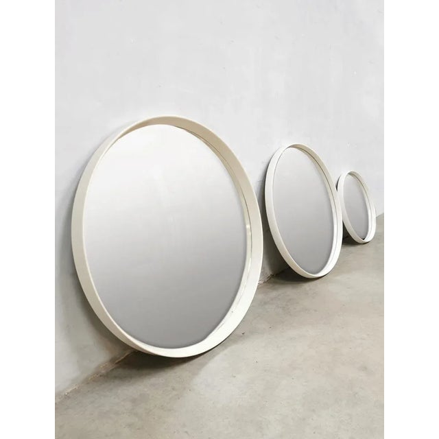 Contemporary Vintage Minimalist Trinity Round Mirrors, Set of 3 For Sale - Image 3 of 4