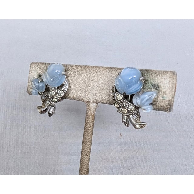 Art Deco Vintage 1930s Rhodium Plated Blue Tutti Frutti Acorn & Leaf Screw Back Earrings-2 Pieces For Sale - Image 3 of 7