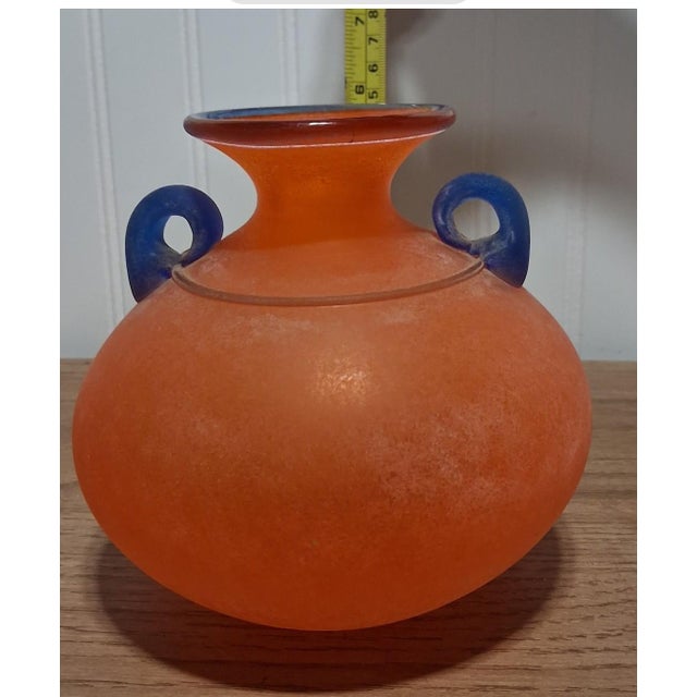 Glass 1980s VNTG Franco Moretti Murano Scavo Glass Vase Signed Orange Blue Amphora Mint Condition For Sale - Image 7 of 8