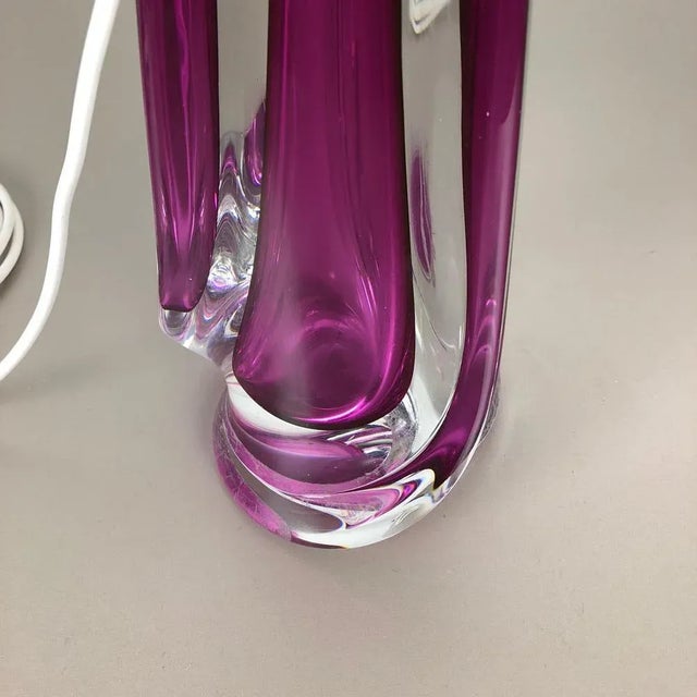 Large Crystal Glass Pink Table Light from Val Saint Lambert, Belgium, 1960s For Sale - Image 10 of 17
