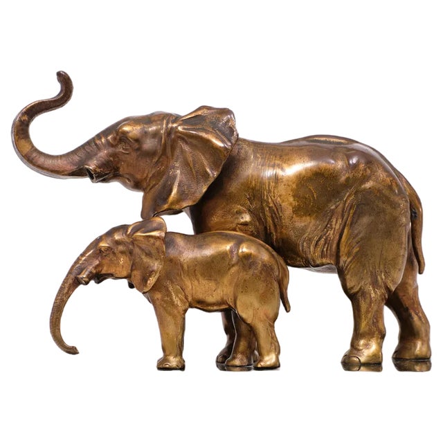 Art Deco Two Elephants on Black Marble Base, France, 1925 For Sale