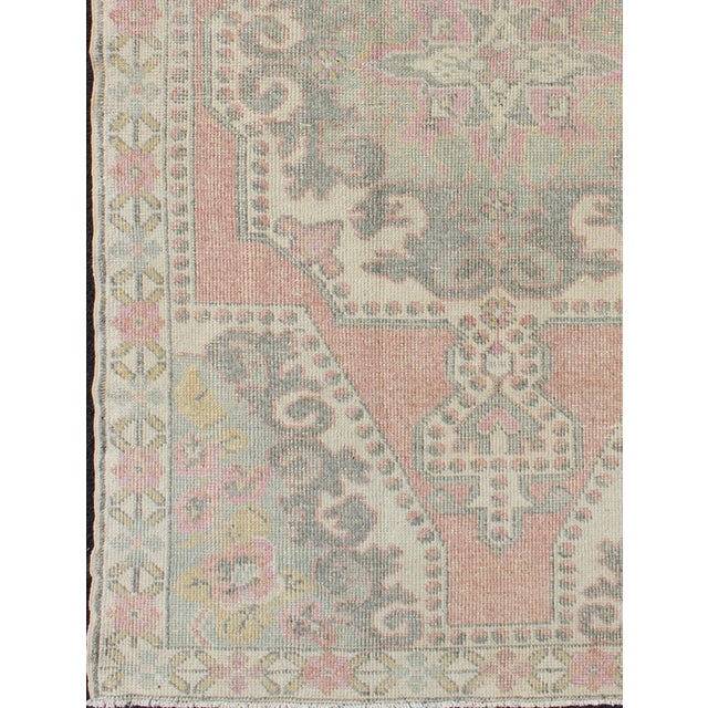 Traditional Oushak Rug From Turkey With Floral Medallion Design in Light Colors For Sale - Image 3 of 13