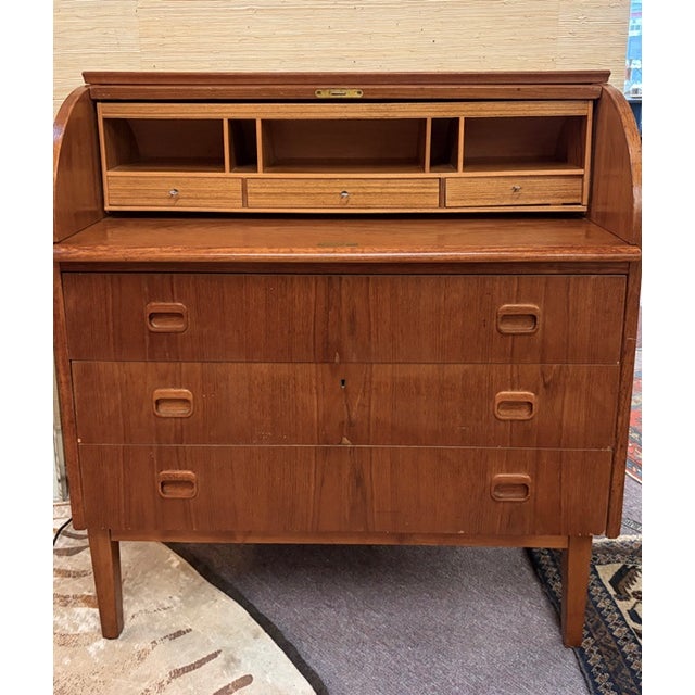 Trust Reposed NY as an 8 time super seller (all the years that the platform has awarded the honor,) with high end buyer...