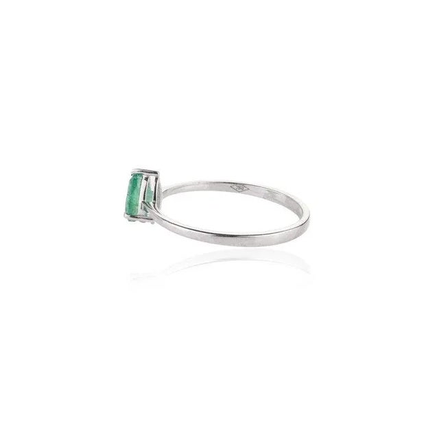 18k Gold Emerald Gemstone Vintate Jewelry Set- Solitaire Ring & Earrings For Sale - Image 9 of 17