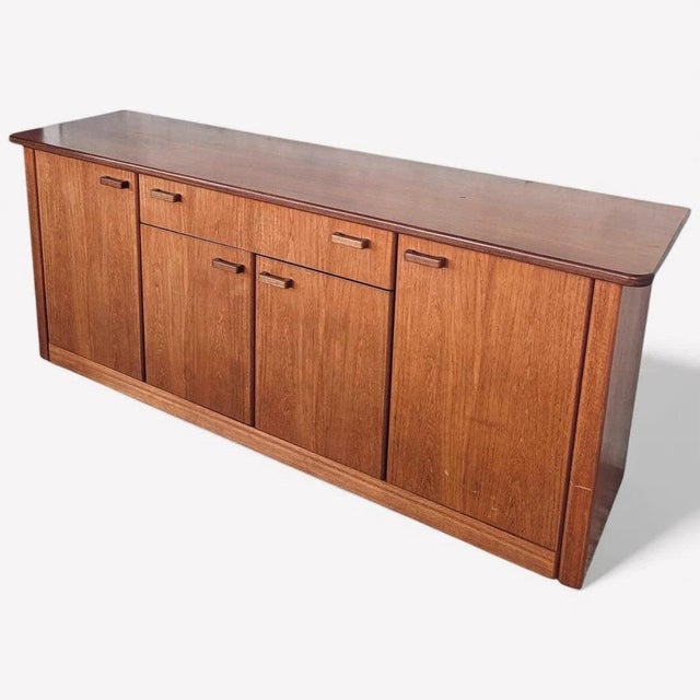 Mid-Century Teak Low Sideboard by G Plan, 1960s For Sale - Image 10 of 11
