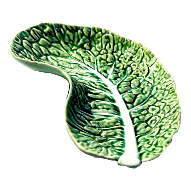 Bordallo Pinheiro Green Cabbage Ware Crescent Shaped Salad Plate - Vintage For Sale