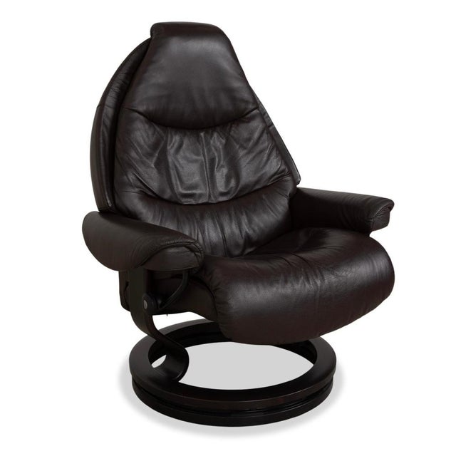 Modern Voyager Leather Recliner Chair from Stressless For Sale - Image 3 of 17